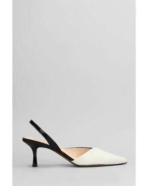 Guilhermina Pumps In Black Leather