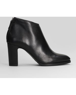 Julie Dee High Heels Ankle Boots In Black Leather