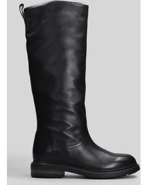 Carmens Colette Ride Low Heels Boots In Black Leather