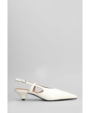 Carmens Demi Plain Pumps In White Leather