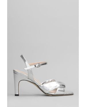 Evaluna Sandals In Silver Leather - White