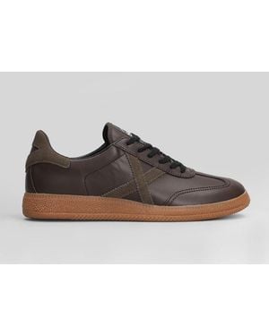 Munich Barru 206 Sneakers In Brown Suede And Leather