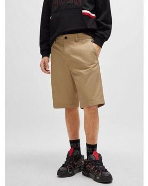 HUGO Medium Darik241 Regular Slim Leg Short - Natural