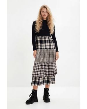 Desigual Midi Dress With Plaid Skirt - Black