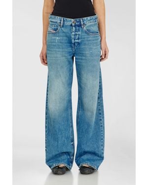 DIESEL Relaxed Jeans Regular Waist 1990 D-Waigee, Medium, Button Fly - Blue