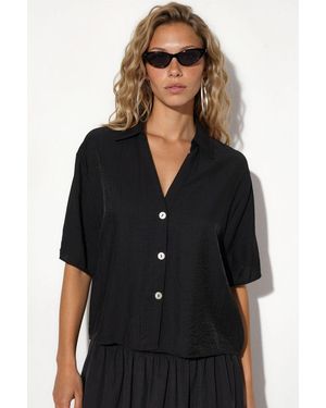 Busem Cropped Relaxed Shirt - Zwart