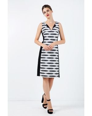 Conquista And Sleeveless Dress - White