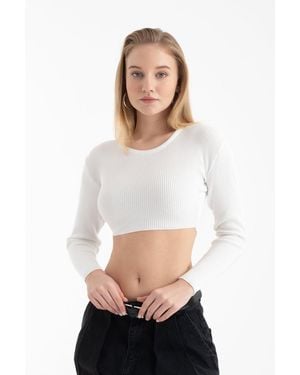 Hiccup Round Neck Knitted Ribbed Long Sleeve Crop Top - White