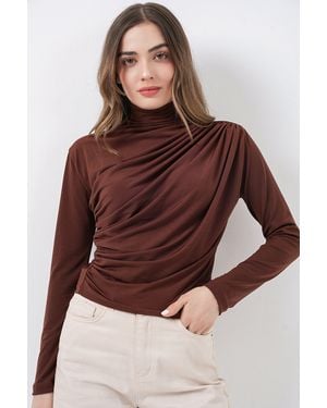 Bigdart Fitted Turtleneck Blouse With Drape Detail - Brown