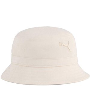 PUMA Essentiële Embleem Emmer Hoed - Naturel