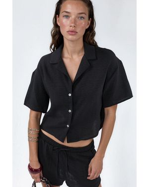 Busem Gestructureerd Korte Crop Shirt Met Knopen Sluiting - Zwart