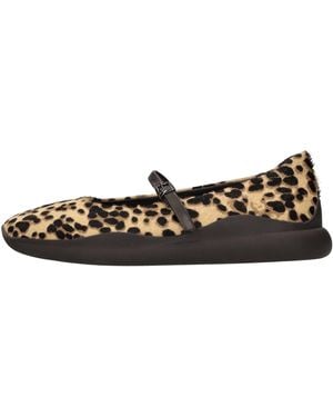 Emanuélle Vee Chaussures Basses Animaux - Noir