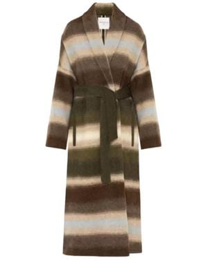 Beatrice B. Coat 2432 - Natural