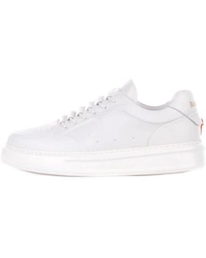 Barracuda Sneakers - White
