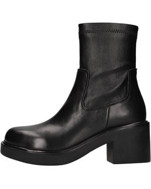 Emanuélle Vee Boots - Black