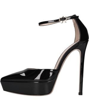 Gianvito Rossi With Heel - Black