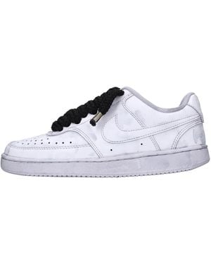 NIKE SEDDYS Sneakers - White