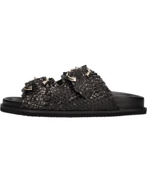 Emanuélle Vee Sandals - Black