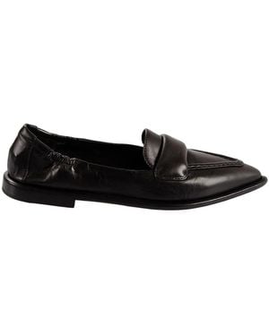 Pomme D'or Moccasins - Black