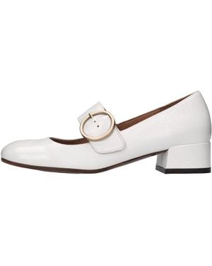 Chie Mihara With Heel - White