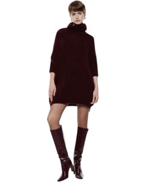 Imperial Over Sweater With Half Arm Sleeves And Upper Neck - Red
