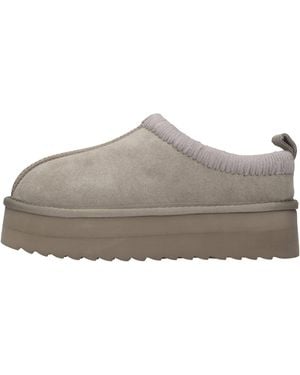 Colors Of California Sandals - Gray