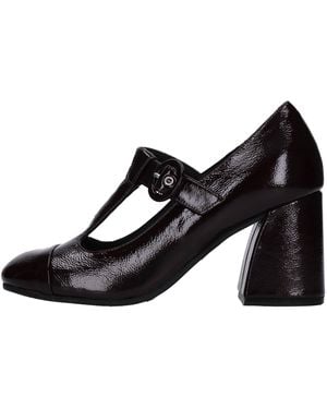 Carmens With Heel - Black