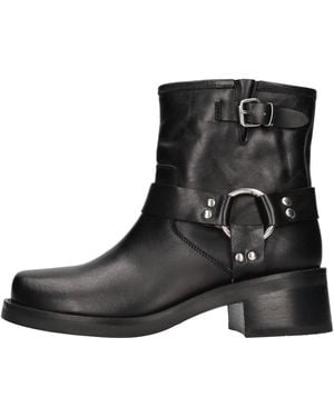 Lemarè Bottes Noires