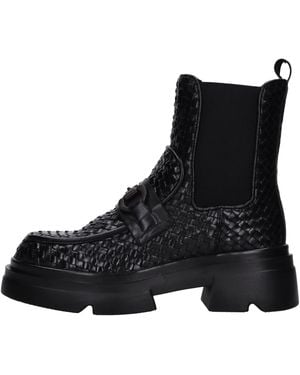 Emanuélle Vee Boots - Black