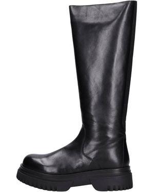 Emanuélle Vee Boots - Black