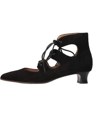 Chie Mihara Pumps - Black