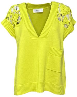 Beatrice B. 9053Wool - Yellow