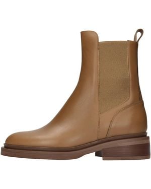Lorenzo Mari Botas - Marrón