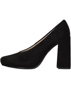 Unisa With Heel - Black