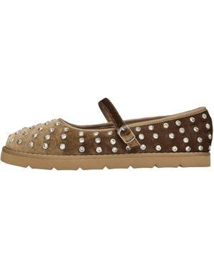 La Carrie Niedrige Schuhe Braun