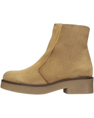 Chie Mihara Boots - Natural