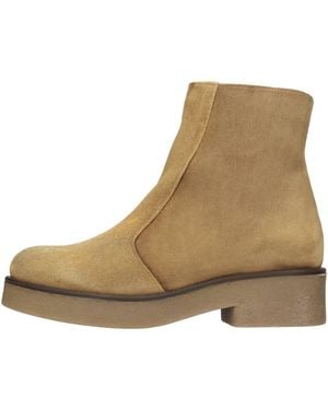 Chie Mihara Boots - Natural