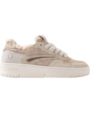 Date W431-Tp-Mn-Bi Datum Donna Camoscio - Natur