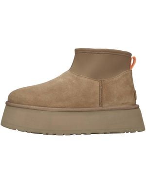 UGG Boots - Brown