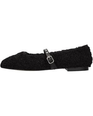 Emanuélle Vee Chaussures Basses Noir
