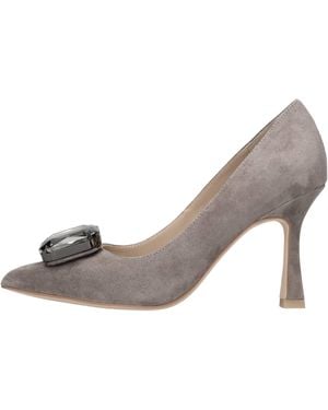 Alma En Pena. Schuhe Mit Grauem Absatz