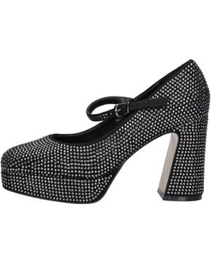 Emanuélle Vee With Heel - Black