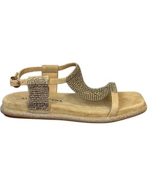 Alma En Pena. Low Sandals - Metallic