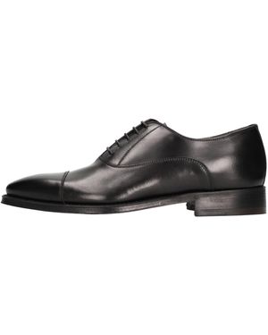 Neil Barrett Niedrig Schuhe Schwarz