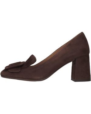 Chie Mihara Zapatos Bajos Moro Head - Marrón