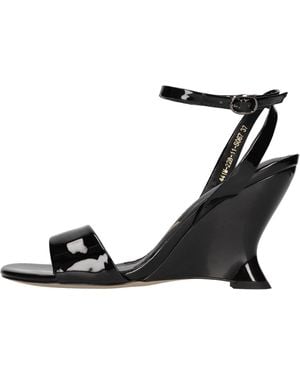 Emanuélle Vee With Heel - Black