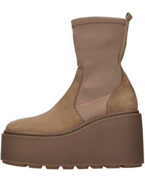 Vic Matié With Heel - Brown