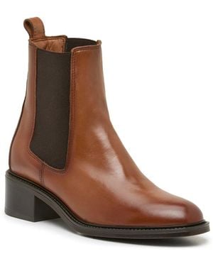 Coach and Four Matteo Chelsea Boot - Brown