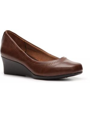 LifeStride Groovy Wedge Pump - Brown