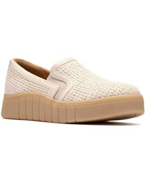 Clarks Mykah Shine Slipon Sneaker - Natural